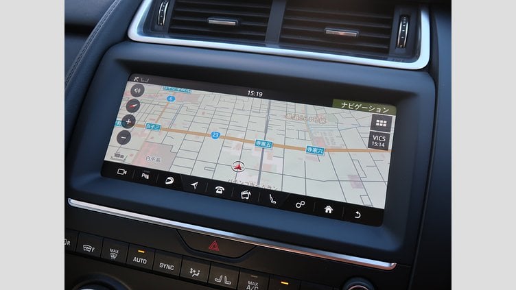 2019 認定中古車 Jaguar E-Pace Fuji White D センサリー・パーフォーマンス・エディション