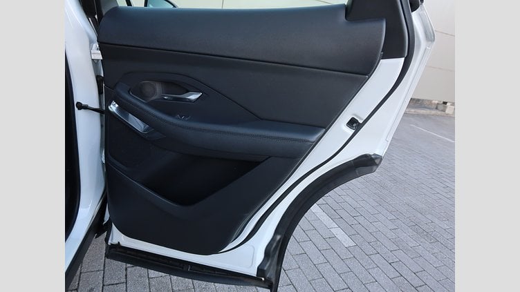 2019 認定中古車 Jaguar E-Pace Fuji White D センサリー・パーフォーマンス・エディション