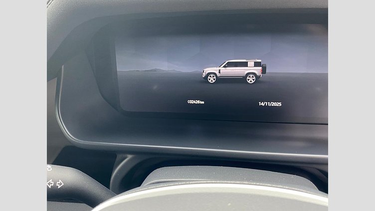 2023 Approved Land Rover Defender 110 Fuji White ALL WHEEL DRIVE Land Rover Defender 110 D300 X-Dynamic SE