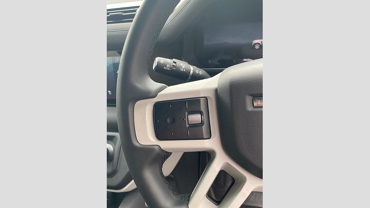 2023 Approved Land Rover Defender 110 Fuji White ALL WHEEL DRIVE Land Rover Defender 110 D300 X-Dynamic SE