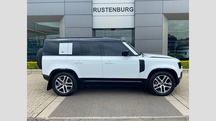 2023 Approved Land Rover Defender 110 Fuji White ALL WHEEL DRIVE Land Rover Defender 110 D300 X-Dynamic SE