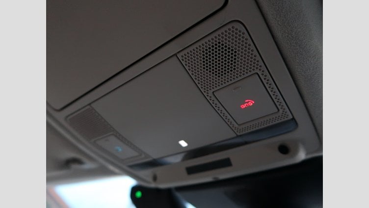 2019 認定中古車 Jaguar XF Narvik Black D ピュア