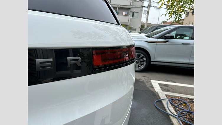 2024 認定中古車 Land Rover Range Rover Sport Fuji White D300 DynamicSE