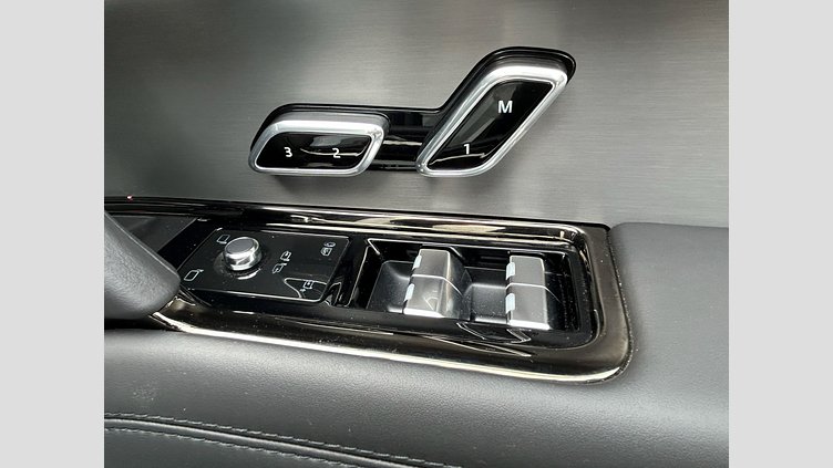 2024 認定中古車 Land Rover Range Rover Sport Fuji White D300 DynamicSE