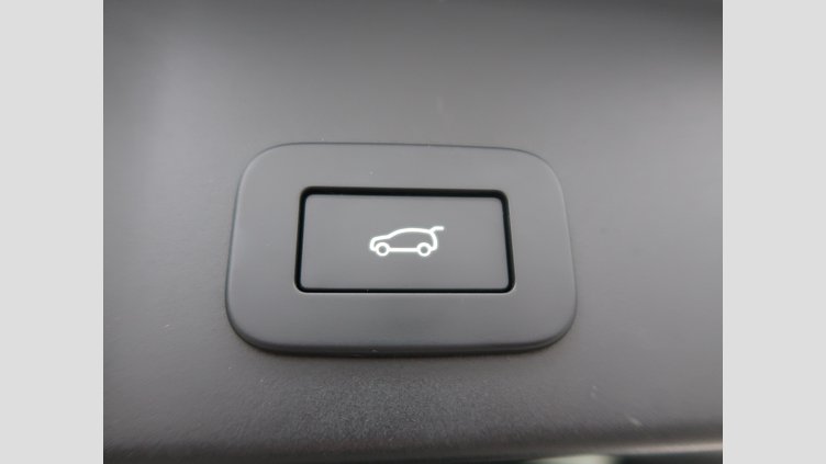 2023 認定中古車 Land Rover Range Rover Evoque Fuji White P SE