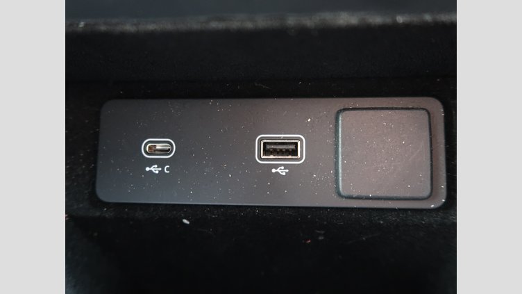 2023 認定中古車 Land Rover Range Rover Evoque Fuji White P SE