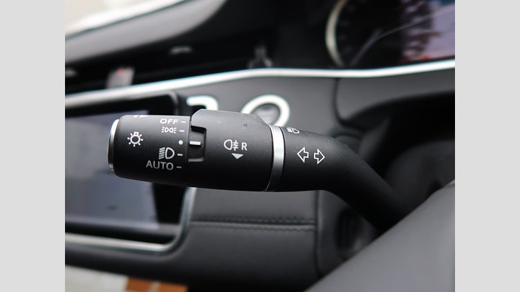 2023 認定中古車 Land Rover Range Rover Evoque Fuji White P SE