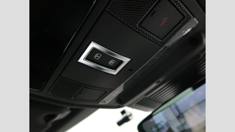 2023 認定中古車 Land Rover Range Rover Evoque Fuji White P SE