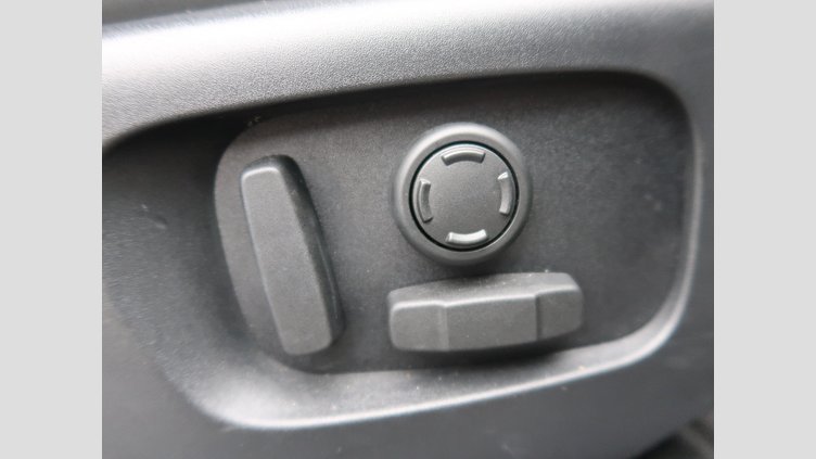 2023 認定中古車 Land Rover Range Rover Evoque Fuji White P SE