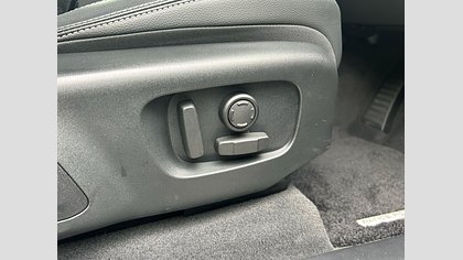 Range Rover Velar 26