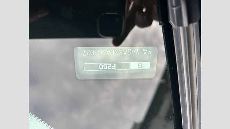 2023 認定中古車 Land Rover Range Rover Velar Santorini Black P250 DynamicS