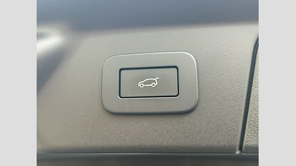 Range Rover Velar 66