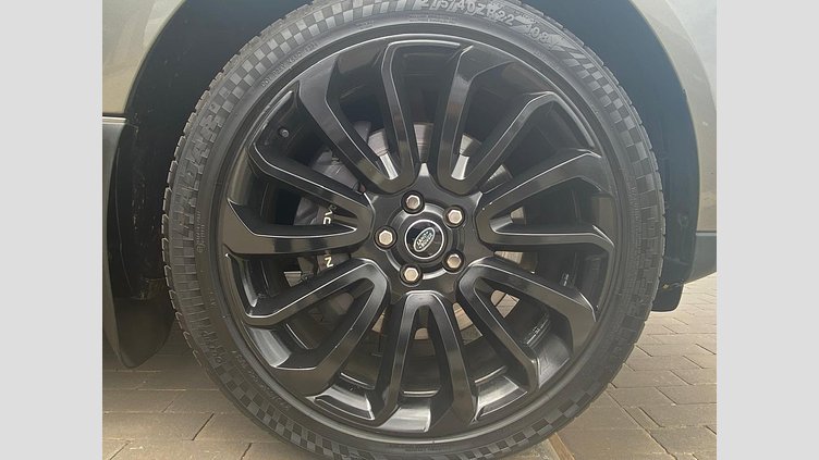 2022 Approved Land Rover Range Rover Silicon Silver 5.0 VOGUE SE (386KW) 5.0 VOGUE SE (386KW)
