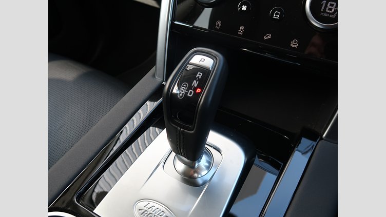 2023 認定中古車 Land Rover Discovery Sport Fuji White d200 SE