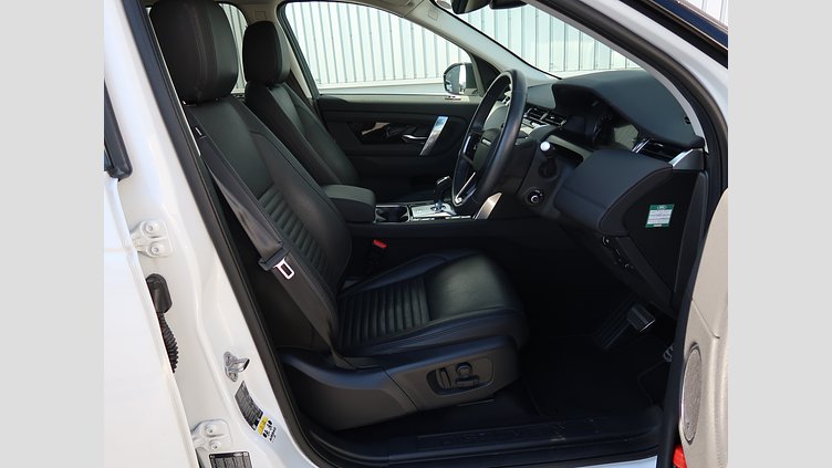 2023 認定中古車 Land Rover Discovery Sport Fuji White d200 SE