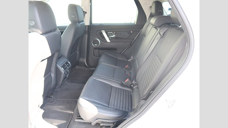 2023 認定中古車 Land Rover Discovery Sport Fuji White d200 SE