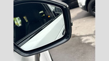 Range Rover Velar 24