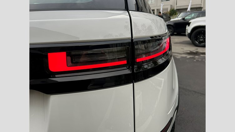 2025 認定中古車 Land Rover Range Rover Velar Fuji White D200(204PS) S