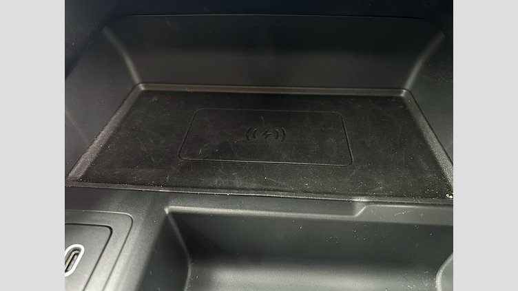 2025 認定中古車 Land Rover Range Rover Velar Fuji White D200(204PS) S