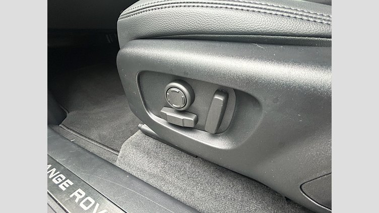 2025 認定中古車 Land Rover Range Rover Velar Fuji White D200(204PS) S