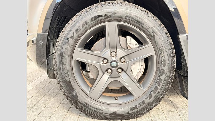 2024 認定中古車 Land Rover Defender 110 Gondwana Stone D300 X-DynamicSE