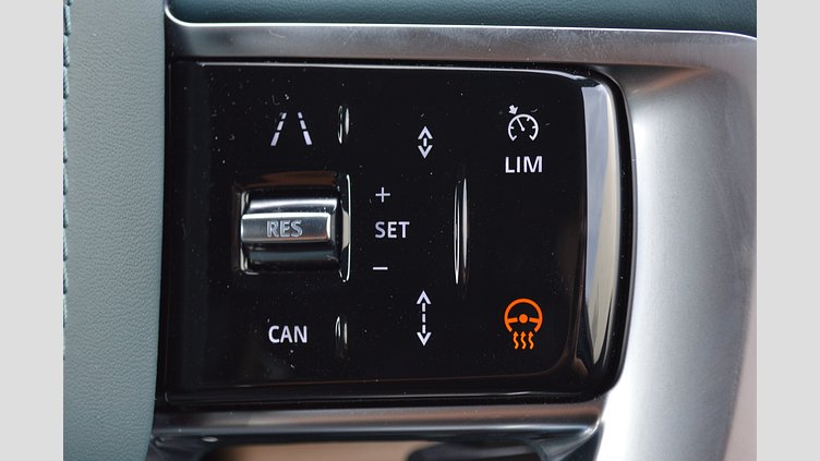 2024 認定中古車 Land Rover Range Rover アイシーホワイト - サテンフィニッシュ P550 AWD PHEV（AT） スタンダードホイールベース SV