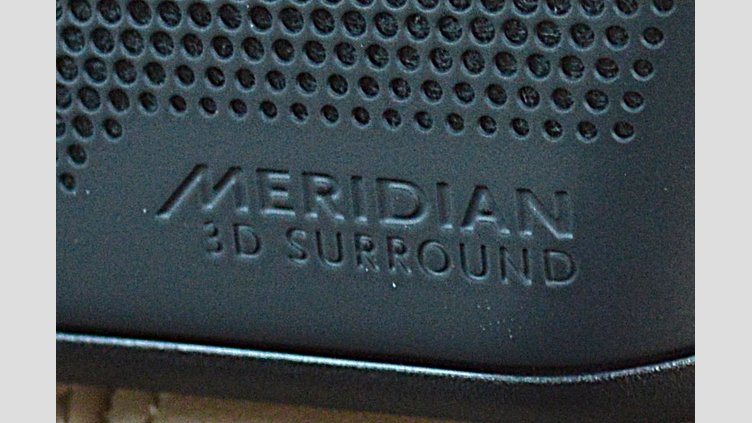 2024 認定中古車 Land Rover Range Rover シャラントグレー P550 AWD PHEV（AT） スタンダードホイールベース HSE