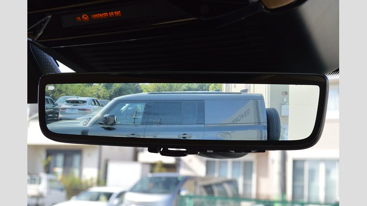 2024 認定中古車 Land Rover Range Rover シャラントグレー P550 AWD PHEV（AT） スタンダードホイールベース HSE