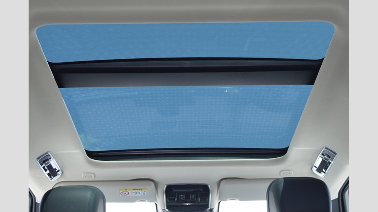 2025 認定中古車 Land Rover Range Rover フジホワイト P550 AWD PHEV（AT） スタンダードホイールベース HSE