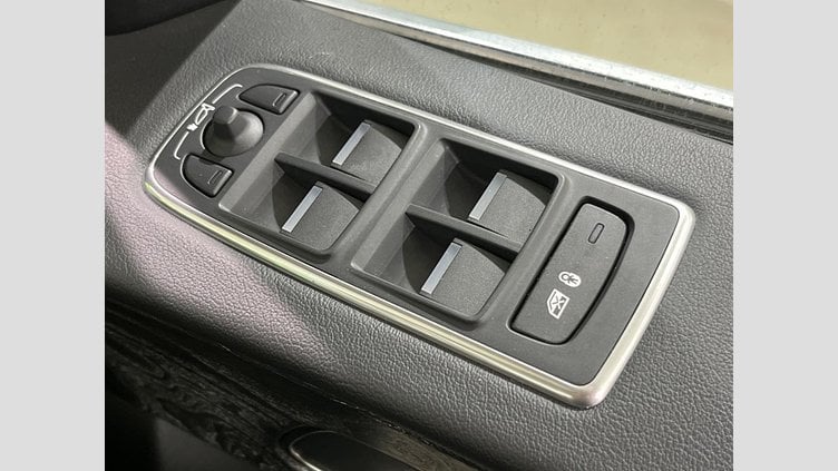 2019 認定中古車 Jaguar F-Pace Santorini Black P200 プレステージ