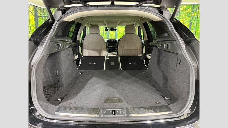 2019 認定中古車 Jaguar F-Pace Santorini Black P200 プレステージ