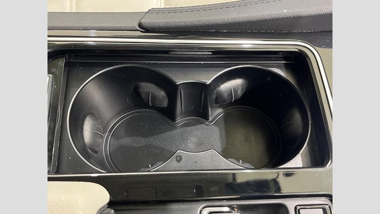 2019 認定中古車 Jaguar F-Pace Santorini Black P200 プレステージ