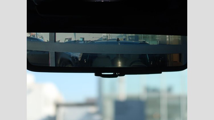 2024 認定中古車 Land Rover Defender 130 Santorini Black 350PS XダイナミックSE