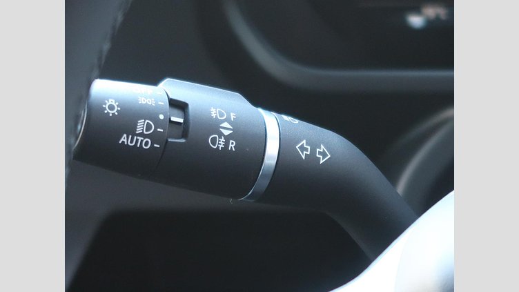 2024 認定中古車 Land Rover Defender 130 Santorini Black 350PS XダイナミックSE