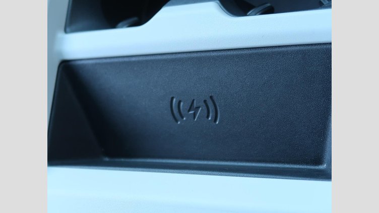 2024 認定中古車 Land Rover Defender 130 Santorini Black 350PS XダイナミックSE