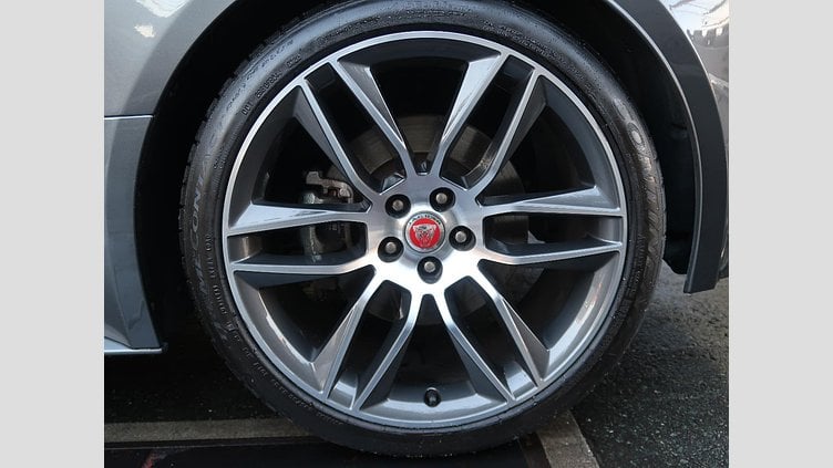 2019 認定中古車 Jaguar F-Type Ammonite Grey P300 Rダイナミック