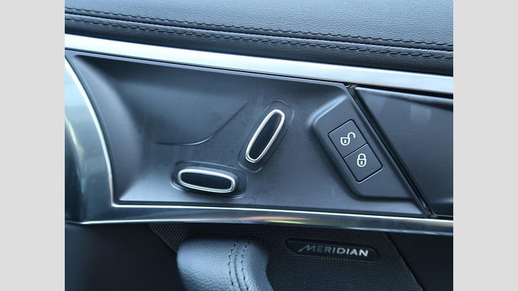 2019 認定中古車 Jaguar F-Type Ammonite Grey P300 Rダイナミック