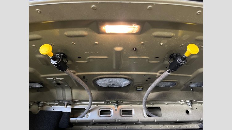 2017 認定中古車 Jaguar XE Storm grey 2WD プレステージ