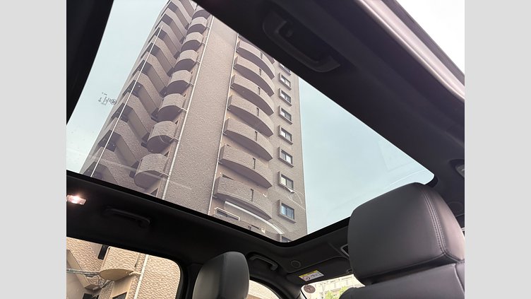 2024 認定中古車 Land Rover Range Rover Velar オストゥーニパールホワイト PHEV 404PS DYNAMIC SE