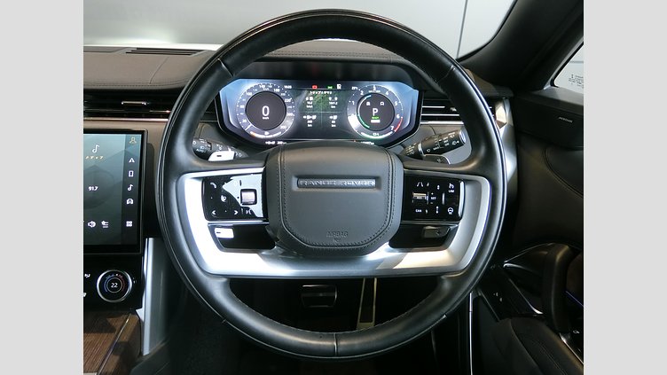 2022 認定中古車 Land Rover Range Rover Fuji White PHEV SE