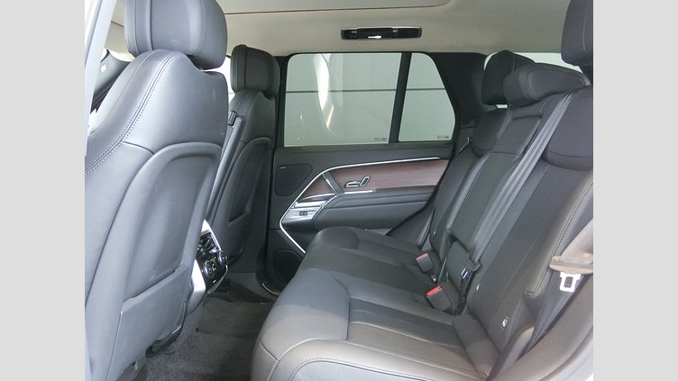 2022 認定中古車 Land Rover Range Rover Fuji White PHEV SE
