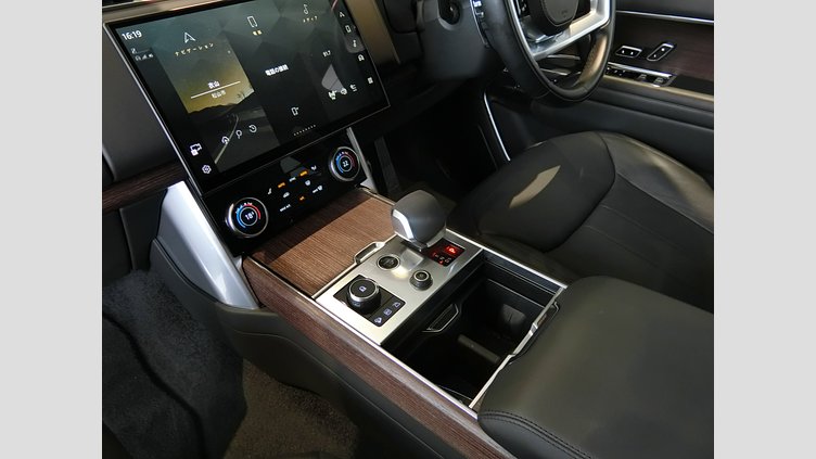 2022 認定中古車 Land Rover Range Rover Fuji White PHEV SE