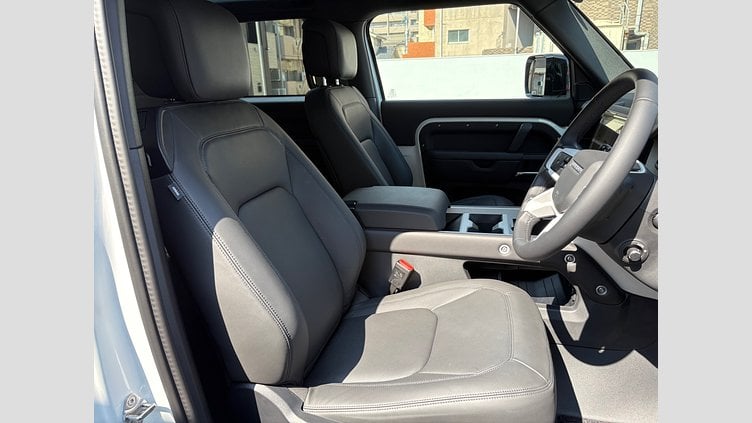 2025 認定中古車 Land Rover Defender 90 フジホワイト D350 AWD(AT) X-DYNAMIC HSE