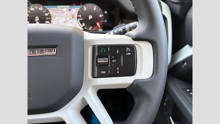 2025 認定中古車 Land Rover Defender 90 フジホワイト D350 AWD(AT) X-DYNAMIC HSE