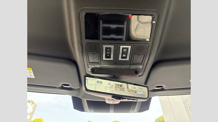 2025 認定中古車 Land Rover Defender 90 フジホワイト D350 AWD(AT) X-DYNAMIC HSE