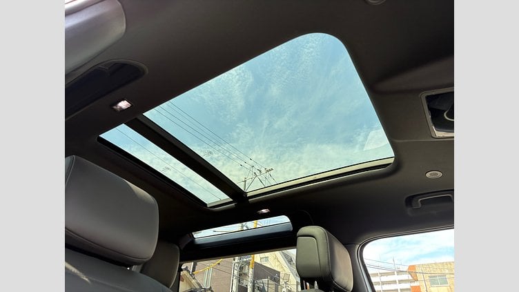 2025 認定中古車 Land Rover Defender 90 フジホワイト D350 AWD(AT) X-DYNAMIC HSE