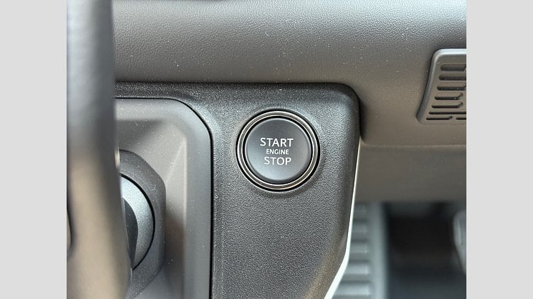 2025 認定中古車 Land Rover Defender 90 フジホワイト D350 AWD(AT) X-DYNAMIC HSE