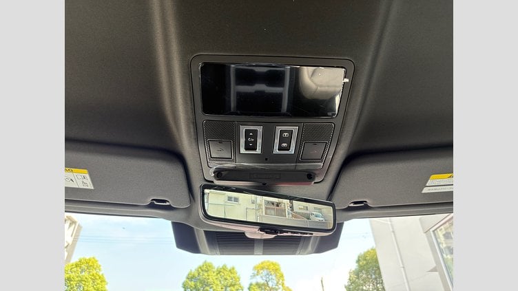 2025 認定中古車 Land Rover Defender 90 フジホワイト D350 AWD(AT) X-DYNAMIC HSE