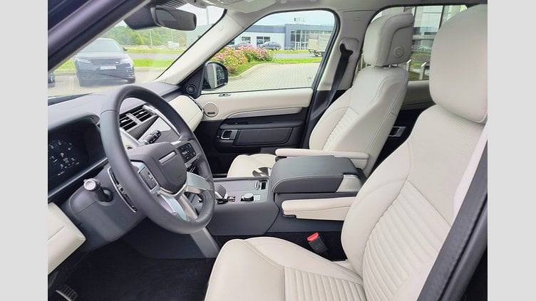 2024 Używany Land Rover Discovery Santorini Black Land Rover Discovery MY25 3.0D I6 249 PS AWD Auto Dynamic SE Land Rover Discovery MY25 3.0D I6 249 PS AWD Auto Dynamic SE