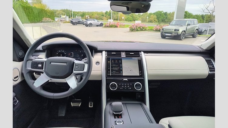 2024 Używany Land Rover Discovery Santorini Black Land Rover Discovery MY25 3.0D I6 249 PS AWD Auto Dynamic SE Land Rover Discovery MY25 3.0D I6 249 PS AWD Auto Dynamic SE